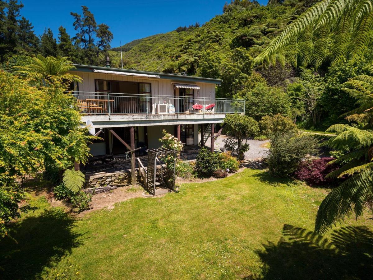 Serene Sounds - Anakiwa Holiday Home Exterior foto